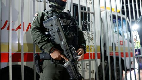 El precandidato presidencial colombiano, Miguel Uribe, en estado crítico tras sufrir un atentado