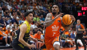 ACB Playoffs. Valencia Basket gana al Tenerife y se adelanta en las semifinales