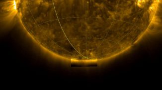 Una sonda europea capta por primera vez imagénes de los polos solares