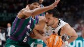 ACB Playoffs. El Real Madrid vuelve a tumbar al Unicaja y acelera hacia la final