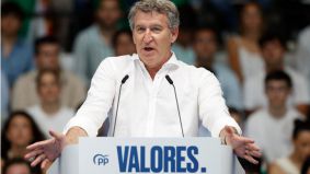 Núñez Feijóo presiona al PSOE: 'Sánchez tiene que irse por cómplice y mentiroso'