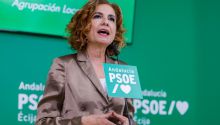 Montero apoya a Sánchez y descarta el adelanto electoral