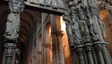 El Supremo obliga a la familia Franco a devolver dos estatuas del Pórtico de la Gloria