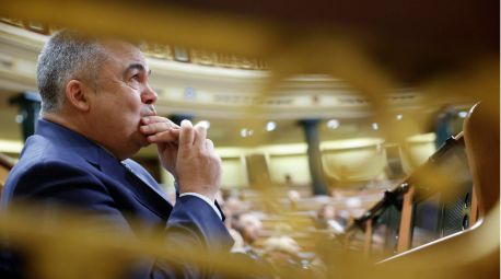Santos Cerdán solicita al Congreso una indemnización de 19.400 euros como exdiputado