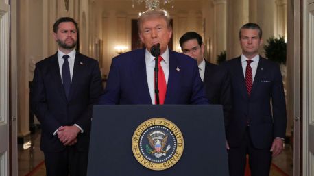 Estados Unidos entra en guerra y bombardea tres bases nucleares de Irán