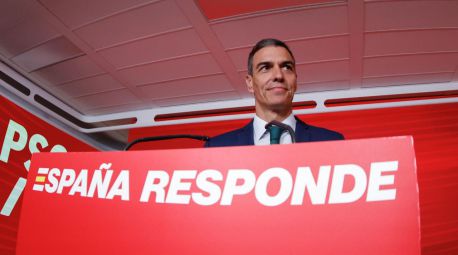 El PSOE se despacha contra los 30 altos cargos socialistas que piden la dimisión de Sánchez: 'Un club de resentidos'