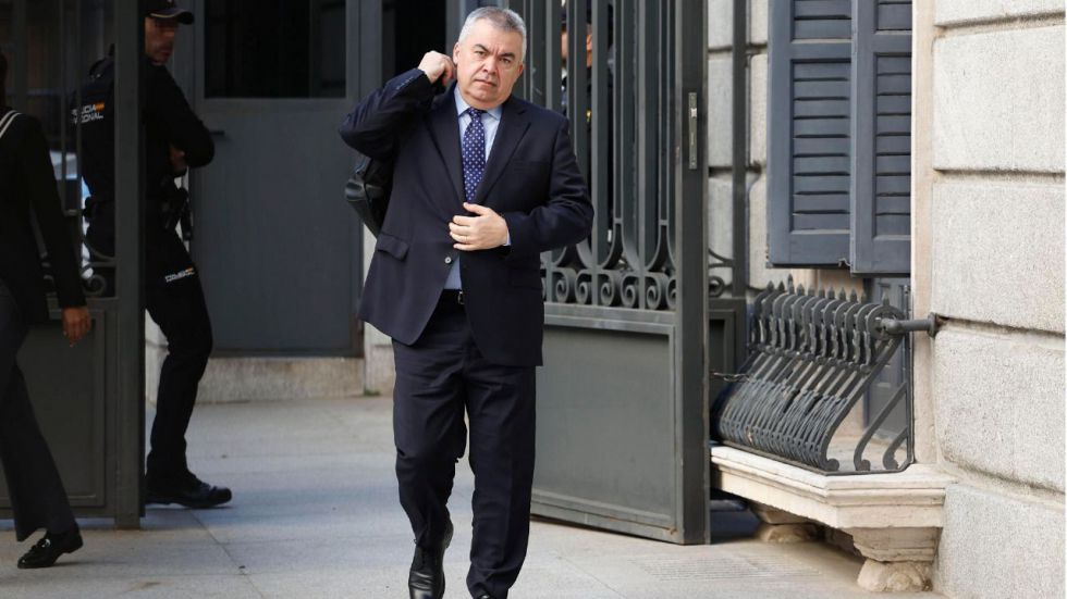 Santos Cerdán declara tener 8.320 euros menos que cuando recogió su acta de diputado