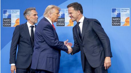 Rutte elogia a Trump: 'Es un hombre de fuerza y de paz'