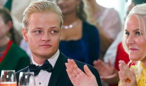 El hijo de Mette-Marit, imputado por 23 delitos, tres de ellos violaciones