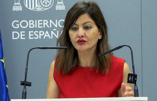 Clamor de las autonomías contra el reparto de menas del Gobierno: 'Es inconstitucional'