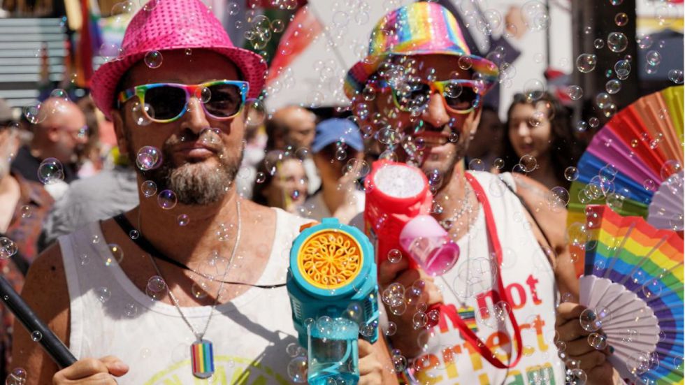 España celebra en las calles el Día del Orgullo bajo el lema 'ni un paso atrás'