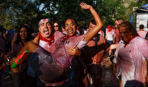 Batalla del Vino de Haro: 40.000 litros para 'empapar' a 10.000 participantes