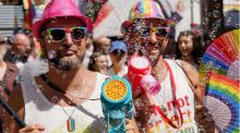 España celebra en las calles el Día del Orgullo bajo el lema 'ni un paso atrás'