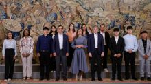 La Reina recibe a diez jóvenes de Colombia y Perú becados por Fundación Microfinanzas BBVA