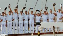 La Princesa Leonor acaba su etapa en la Blas de Lezo y regresa a bordo de Elcano