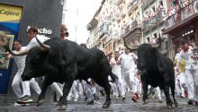 Unos Fuente Ymbro rápidos y disgregados protagonizan el primer encierro