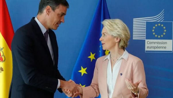 La Comisión Europea afea al Gobierno que aún no haya empezado a trabajar en una estrategia nacional anticorrupción originalmente prevista para 2024.