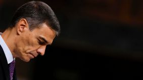 Sánchez se autoproclama como un político limpio y califica al PSOE como partido ejemplar
