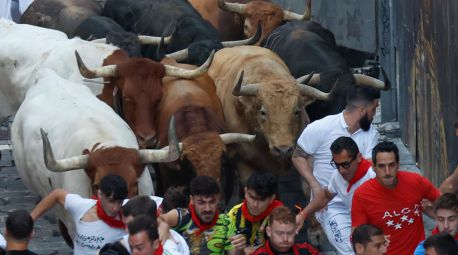 Los toros de la ganadería de Jandilla protagonizan un veloz quinto encierro