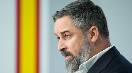 Abascal acusa a PSOE y PP de promover una 'invasión migratoria criminal' en España