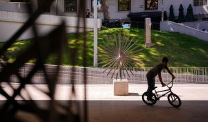 Trece de las esculturas del museo al aire libre de la Castellana serán restauradas
