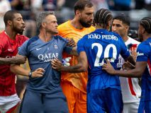 Mundial Clubes. Luis Enrique pierde los papeles y agrede a Joao Pedro