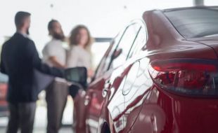 ¿Casas o coches? El nuevo dilema financiero de los españoles