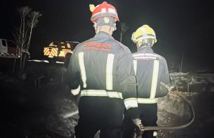 Hallado un hombre carbonizado en su coche en un incendio forestal en Morata de Tajuña