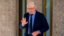 Un juez investiga al exministro Montoro por favorecer presuntamente a empresas gasistas