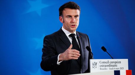 Francia pone fin a 65 años de presencia militar en Senegal