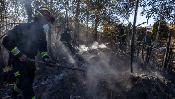 El Gobierno regional lamenta que pongan en peligro la vida de 'miles de personas' en la época del año de mayor riesgo de incendio.