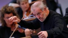 Quién es Valeri Gergiev: el director de orquesta que varios nobel no quieren que actúe en Italia