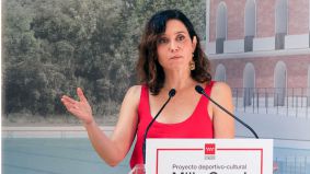 Ayuso llama a Sánchez 'líder mundial del comunismo' y lo acusa de tratar de 'blanquear' su imagen
