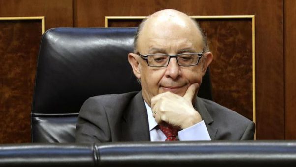Concluye que el exministro estaba 'plenamente autorizado' y 'legitimado' para recibir este tipo de información fiscal.