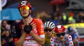 Tour de Francia. Arensman se impone en La Plagne