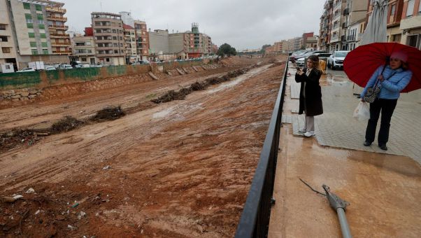La actuación del organismo, dependiente del Gobierno, denota una 'aparente ausencia de control' sobre el dispositivo de registro en el barranco del Poyo.
