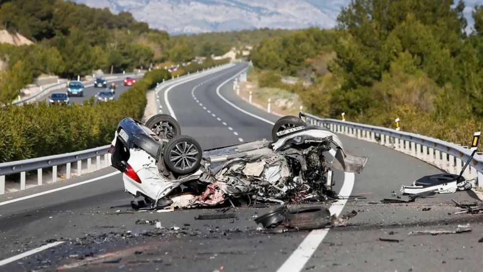 Cinco fallecidos, tres de ellos menores, en un accidente de tráfico en Cuenca