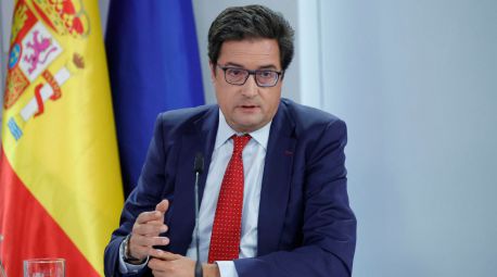 El Gobierno envía al Congreso la ley que otorga la CNMC el control del registro de medios