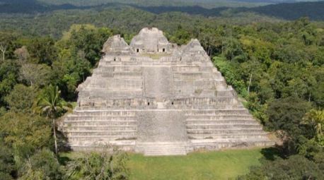 Encuentran la tumba del primer rey maya de Caracol