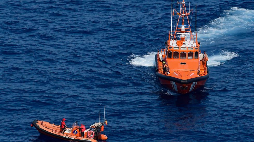 Recuperan los cuerpos sin vida de un padre y un hijo cuya avioneta cayó al mar en Sóller