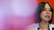 Morant defiende al socialista 'dimitido' por falsear su título: 'Dejemos de lado el debate de la titulitis'