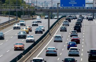 Doce personas fallecen en las carreteras en la operación salida