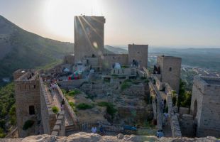 El castillo de Jaén recupera su espíritu medieval con un campamento del siglo XIII