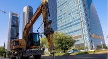 Cortados al tráfico los carriles centrales del paseo de la Castellana