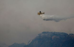 Activos dos nuevos incendios en Coruña y Tarifa