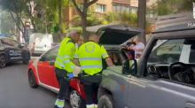 Atropello en la calle Doctor Esquerdo: muere una mujer mientras descargaba el maletero