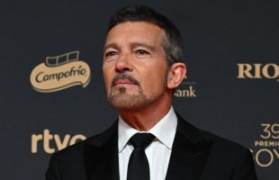 Antonio Banderas cumple 65 años sin artificios