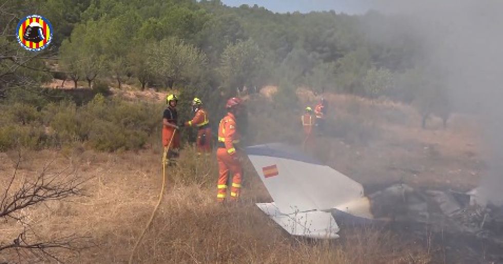 Dos fallecidos al estrellarse una avioneta en Requena