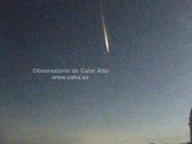 Ni meteorito ni perseidas: el bólido que se vió en los cielos del sur de España era la desintegración de un cohete chino