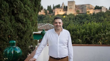 Vicente Coves: 'No podemos pedir al público joven que conozca los clásicos si nadie se los enseña'